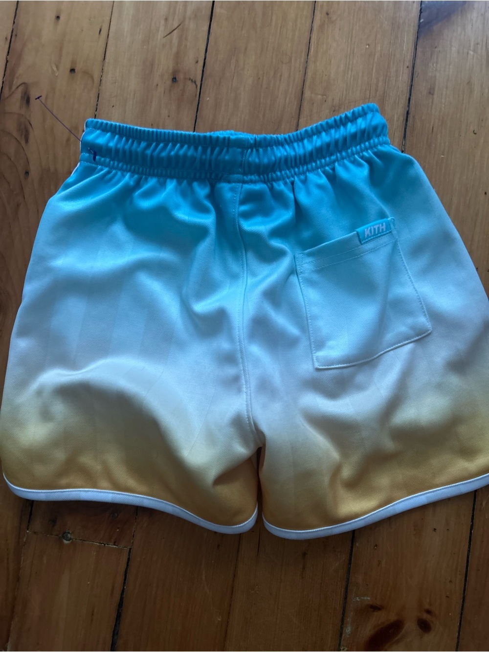 Kith Kids Fluid Soccer Jordan Short ombré blue small - Picture 7 of 8